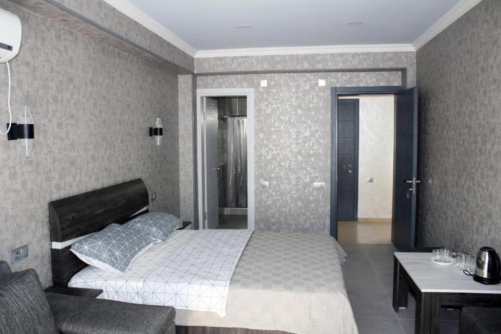 House By The Sea Hotel Kobuleti Exterior photo